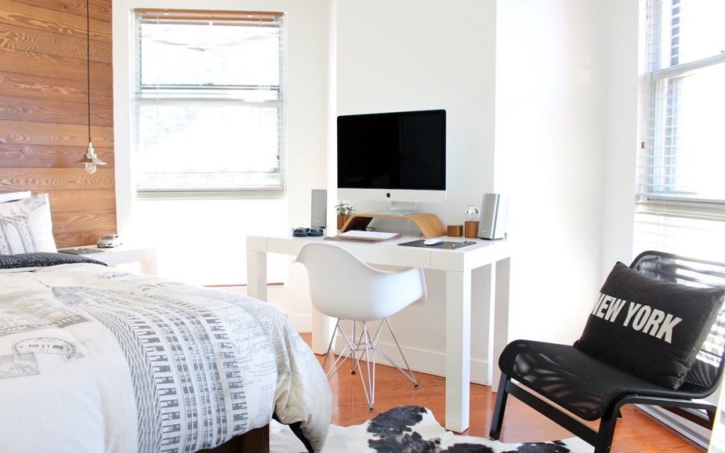 Working from home like the rest of us? Here’s our advice on setting up a comfortable and effective workspace. | AustinMacWorks.com