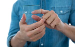 If Your iPhone’s Lock Screen Clock Is Too Transparent, You Can Fix It | AustinMacWorks.com