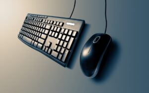wired Mac keyboard and mouse to illustrate Keeping a USB Mouse and Keyboard Around for Troubleshooting | AustinMacWorks.com